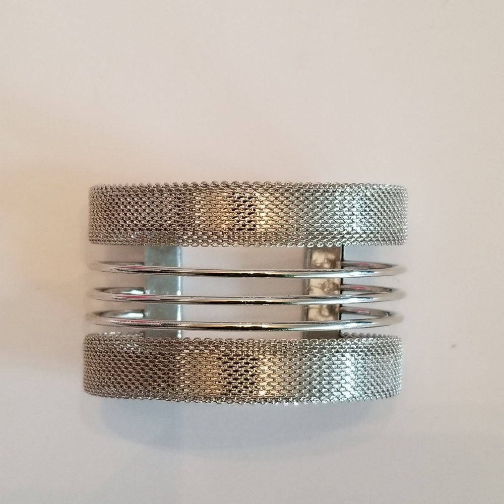 Silver Cuff Fashion Bracelet